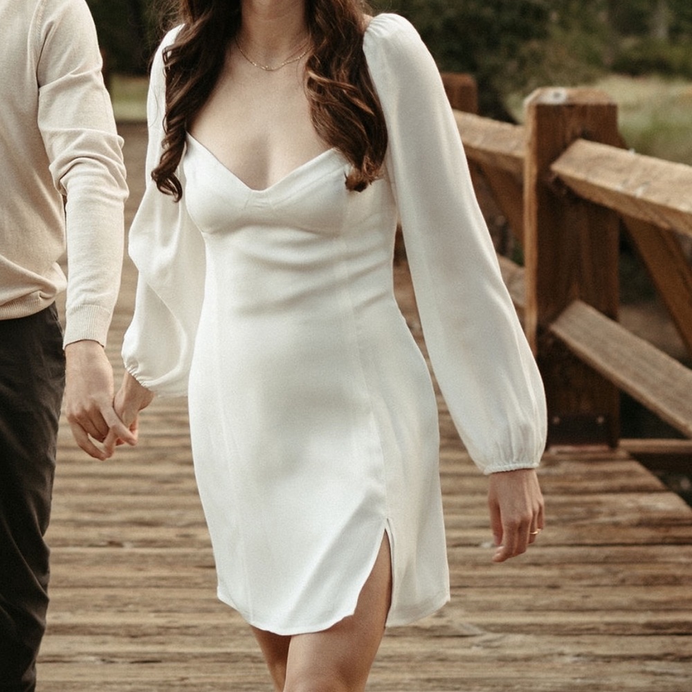White long sleeve dress